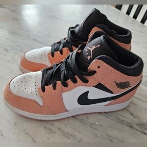 Nike Air Jordan 1 Mid "Pink Quartz"‎ Sz 6Y
